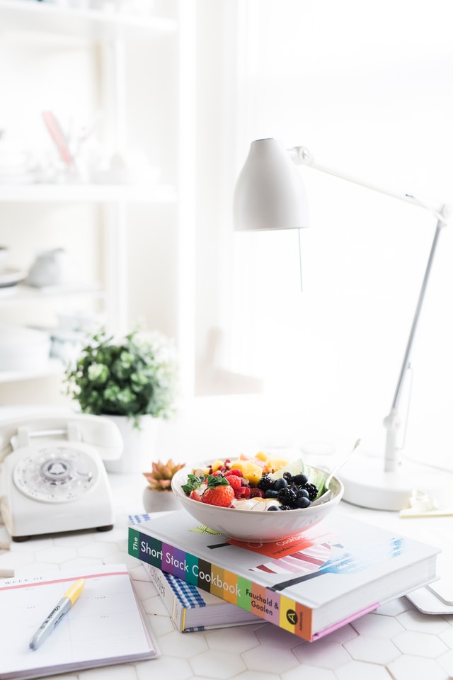 8 Tips for Snacking Healthy WFH